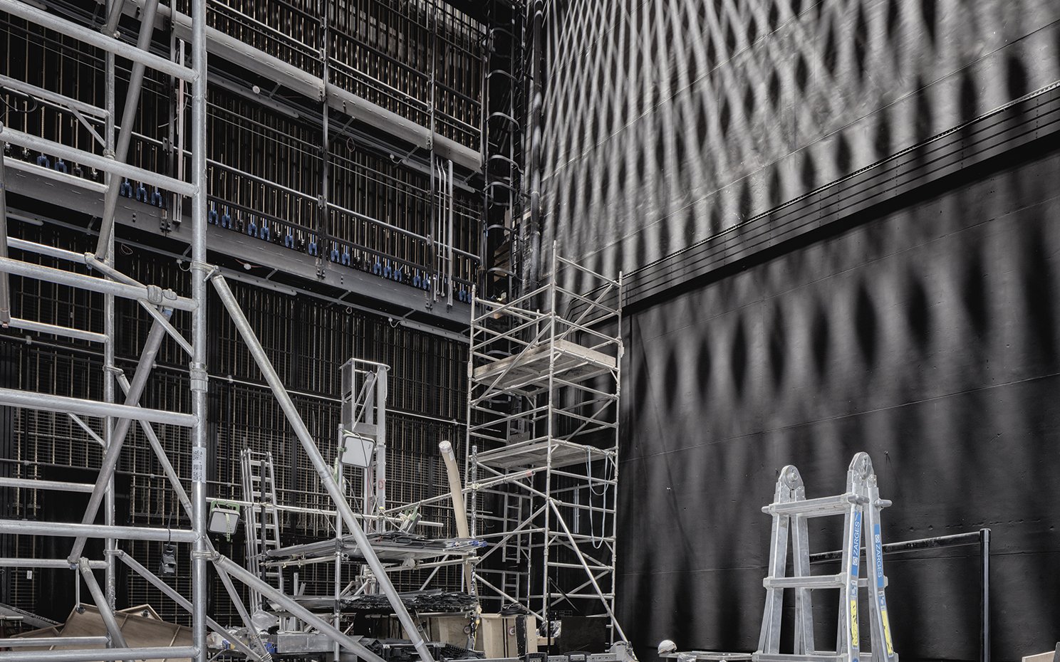 Mid-point photograph of backstage (photography by Timothy Soar)