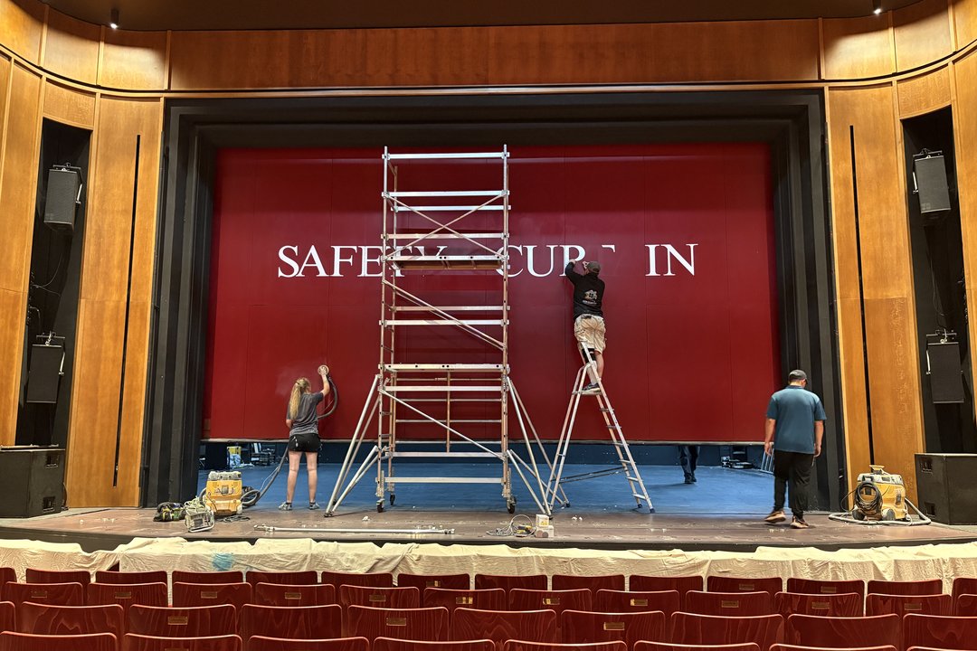 Safety curtain