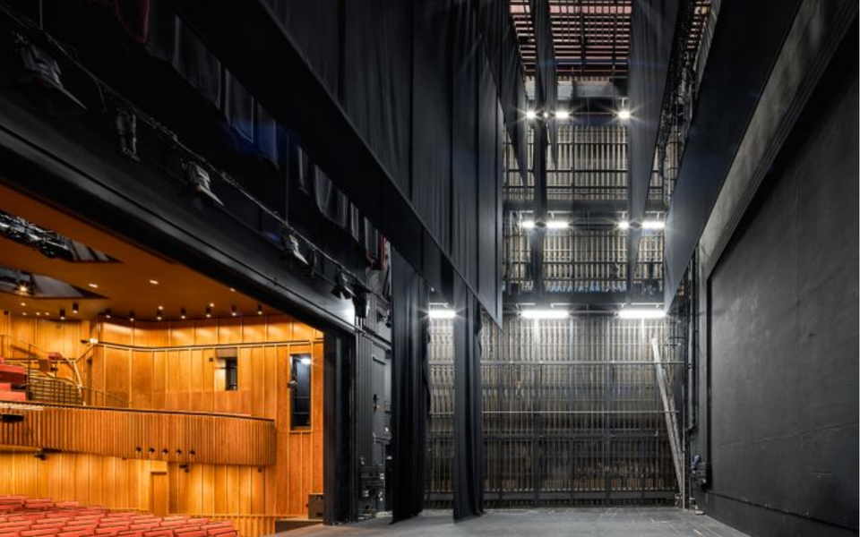 Backstage at The Arts © Timothy Soar